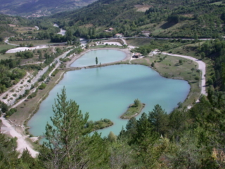 Vue sur le plan d'eau