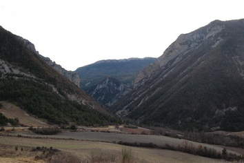 Vue sur l'entrée des gorges