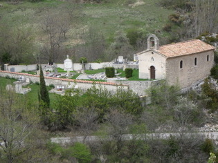 La chapelle et le cimetière